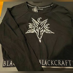 Black Craft crop top